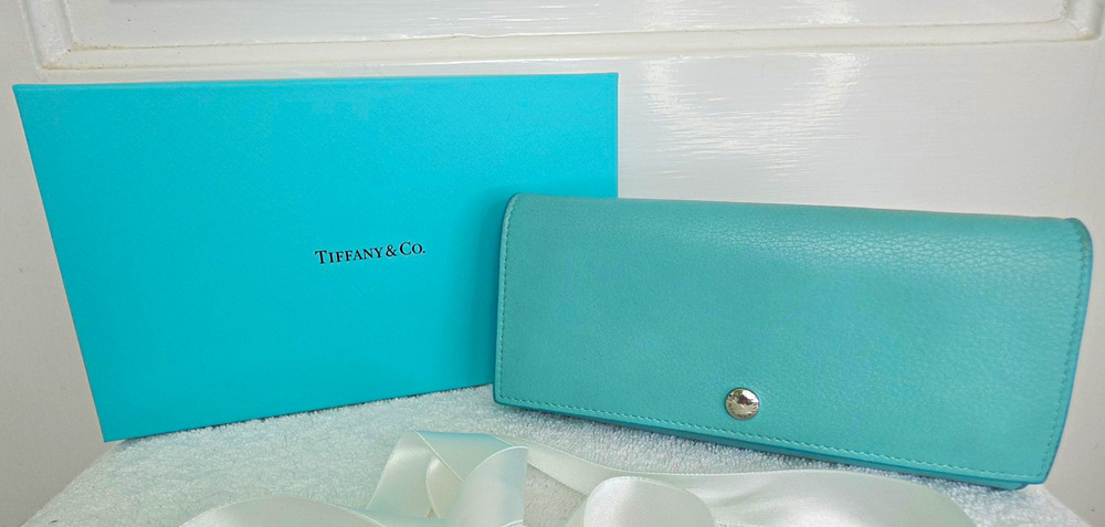 Tiffany & Co. Women’s Tiffany Blue Solid Long Wallet Full Set w/COA
